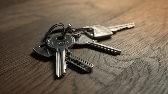 "Spare Keys on Table: Why You Need Them - Expert Locksmith Advice